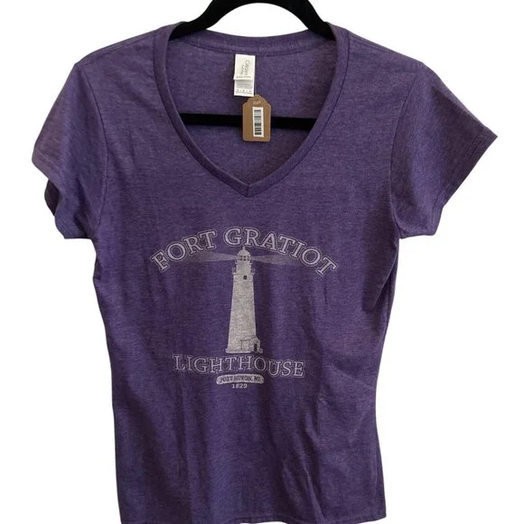 Gildan Softstyle Ring Spun Fort Gratiot Lighthouse Purple V-Neck Tee Ladies M - Picture 1 of 6